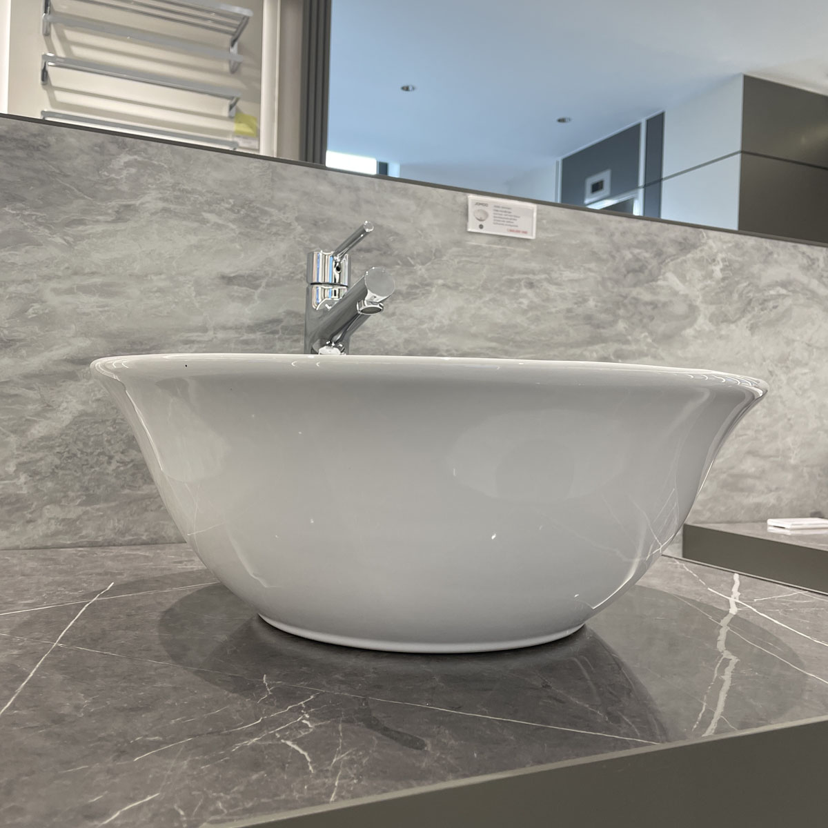 Chậu rửa mặt lavabo đặt bàn JOMOO 12703-1/01P-I011