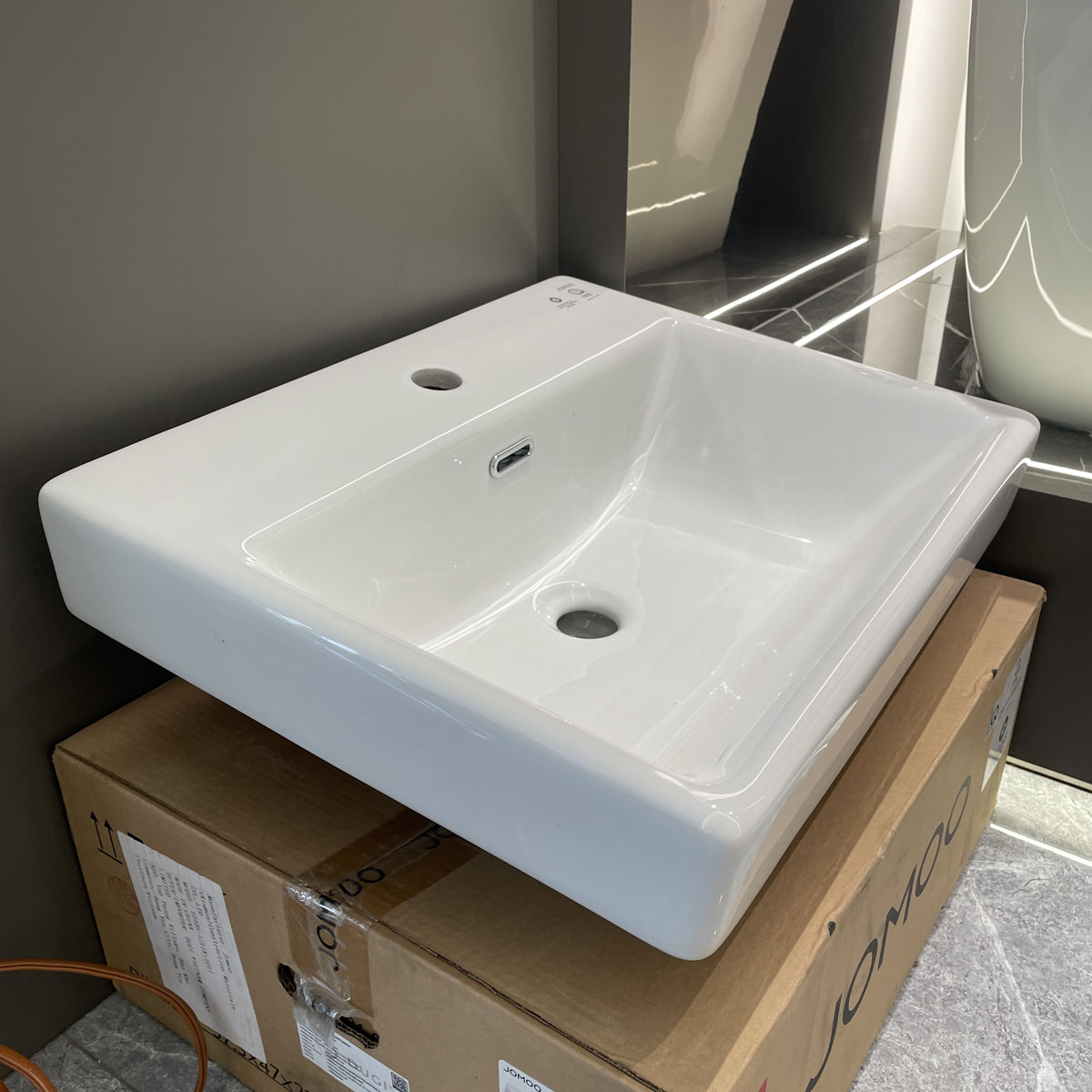 Chậu rửa mặt lavabo đặt bàn JOMOO 12725-1/11K-I011