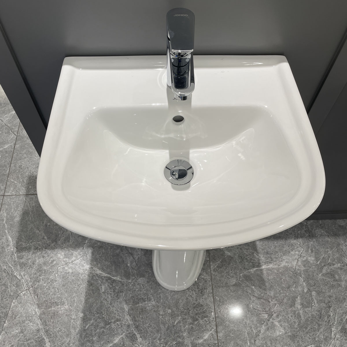 Chậu rửa mặt lavabo treo tường chân dài JOMOO 12803-1/11P-I011