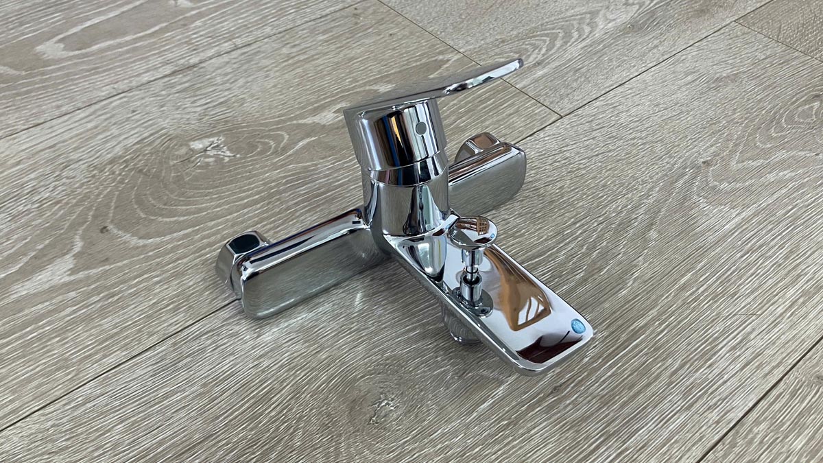 Củ sen tắm nóng lạnh kèm tay sen 5 chế độ JOMOO P35311-764/1B-1