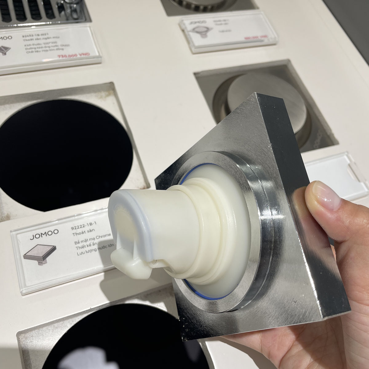 Phễu thoát sàn 10x10cm JOMOO 92222-1B-I011