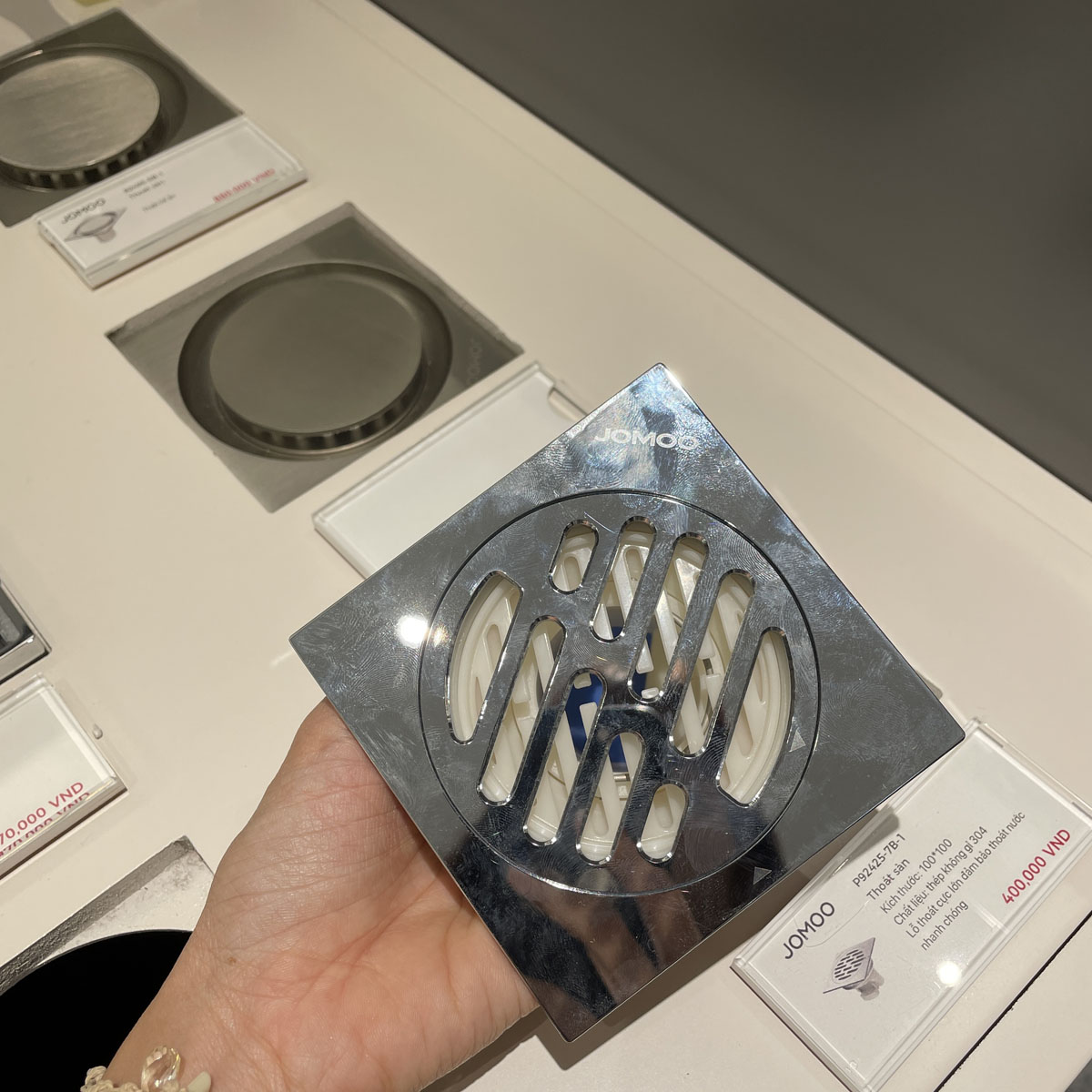 Phễu thoát sàn 10x10cm JOMOO P92425-7B-1