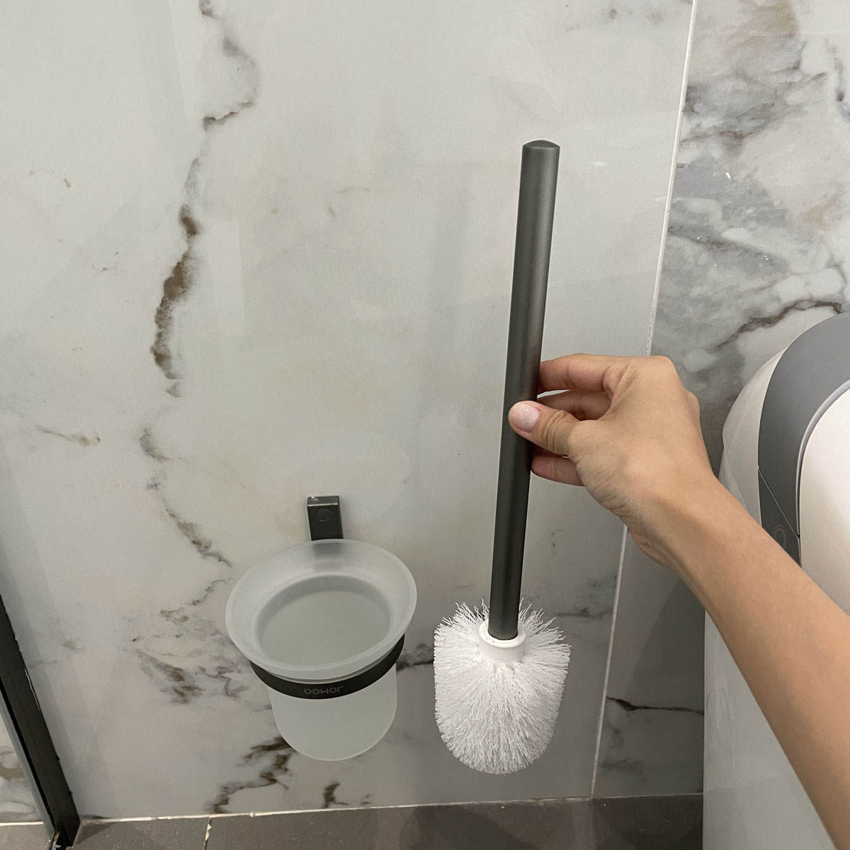 Bộ chổi cọ bồn cầu treo tường JOMOO 9301711-LH-I011