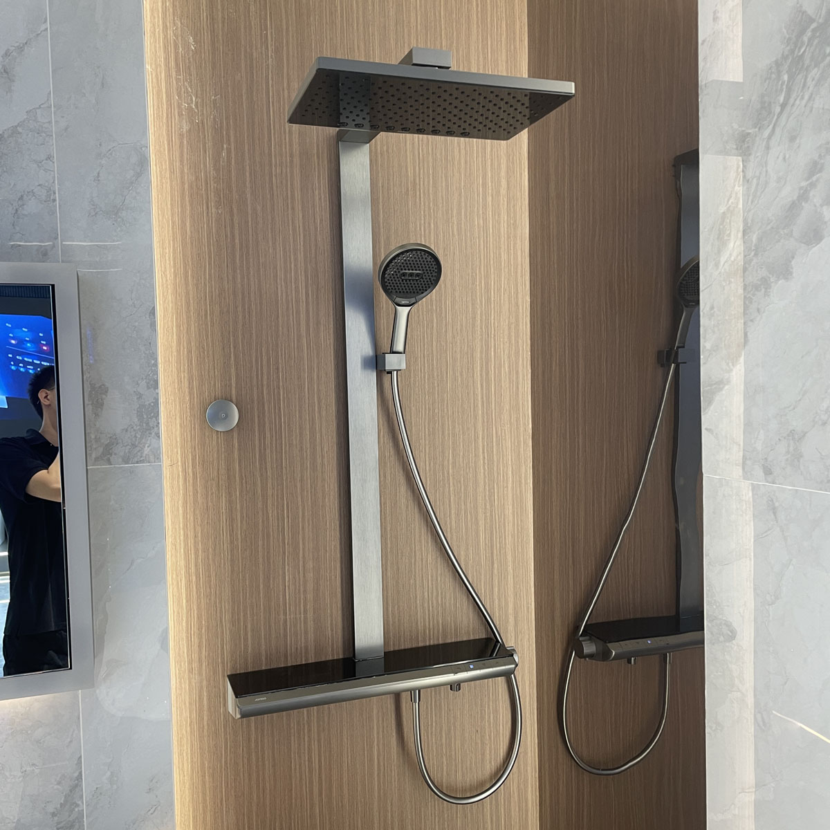 Sen cây tắm đứng ổn nhiệt JOMOO 26173-624/HBS-1