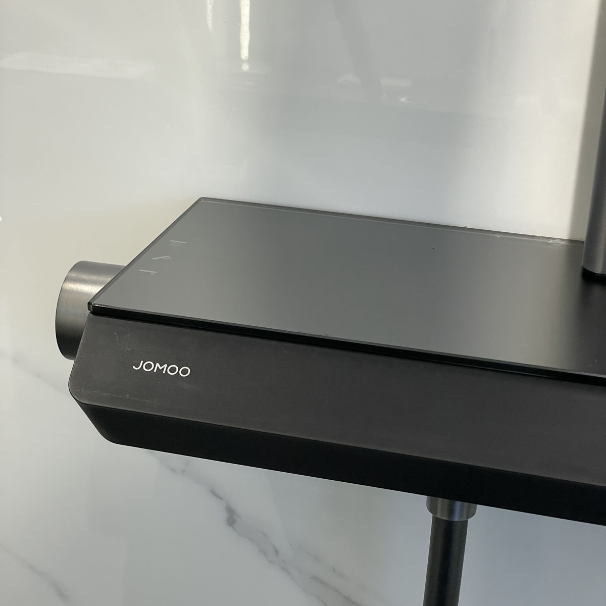 Sen cây tắm đứng ổn nhiệt có tẩy cặn JOMOO 26179-624