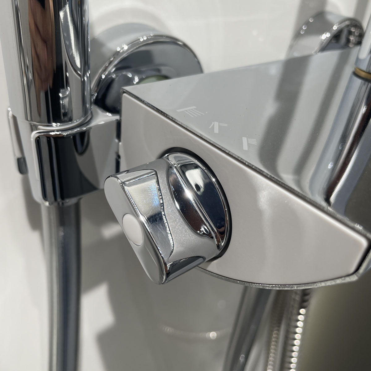 Sen cây tắm đứng JOMOO 36473-463/1B-I011