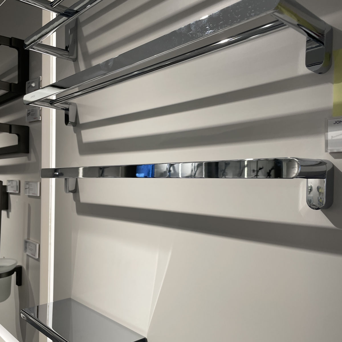 Thanh treo khăn JOMOO 9302208-1B-1