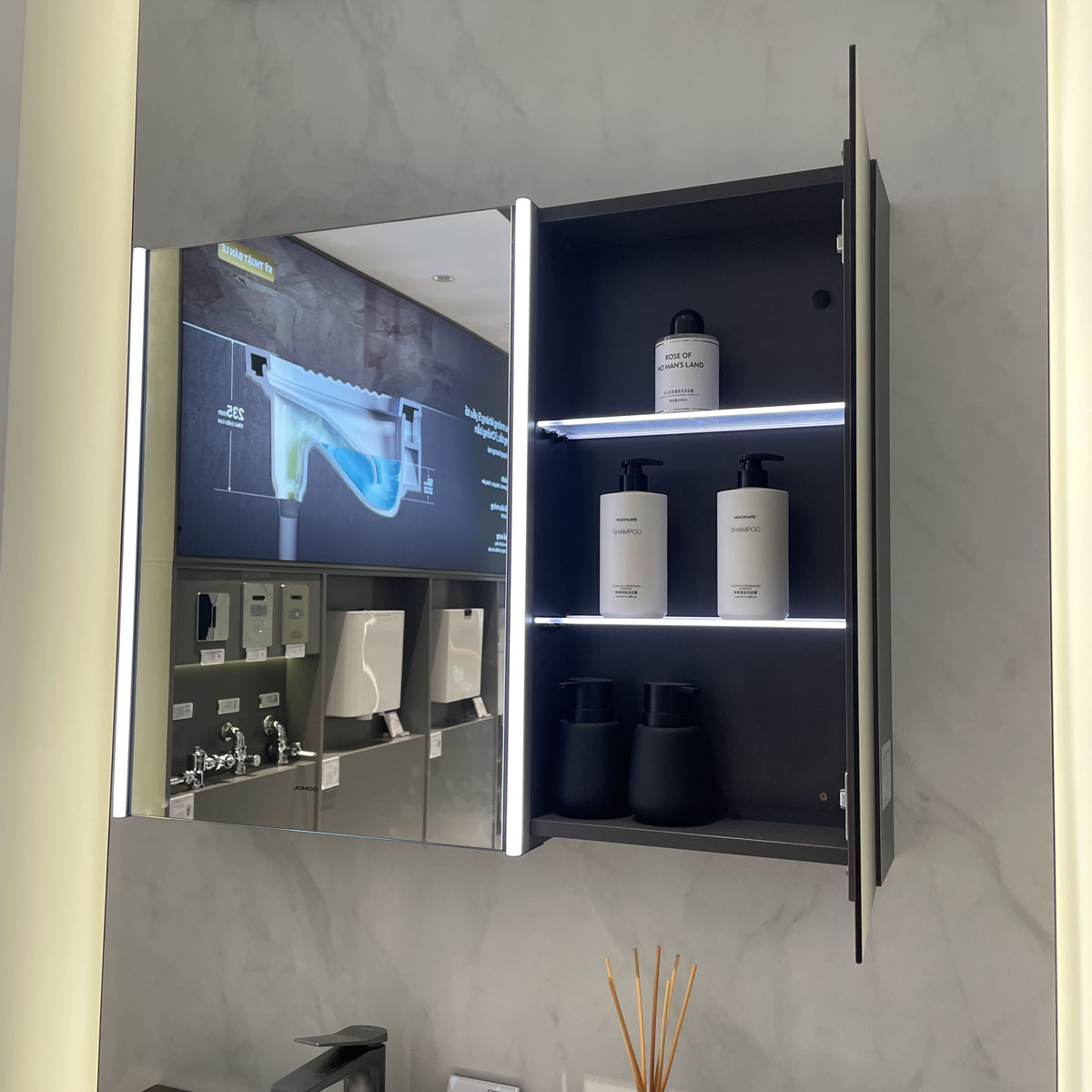 Bộ tủ chậu & tủ gương JOMOO A1269-168Z-S1 gương led tích hợp ổ điện