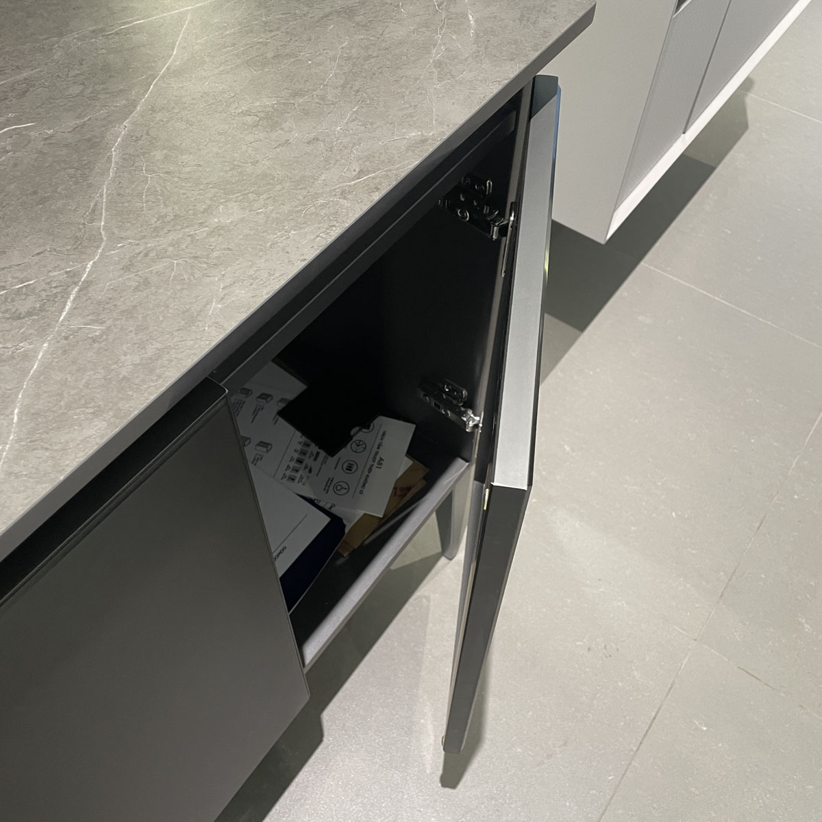 Bộ tủ chậu & tủ gương JOMOO A1269-168Z-S1 gương led tích hợp ổ điện