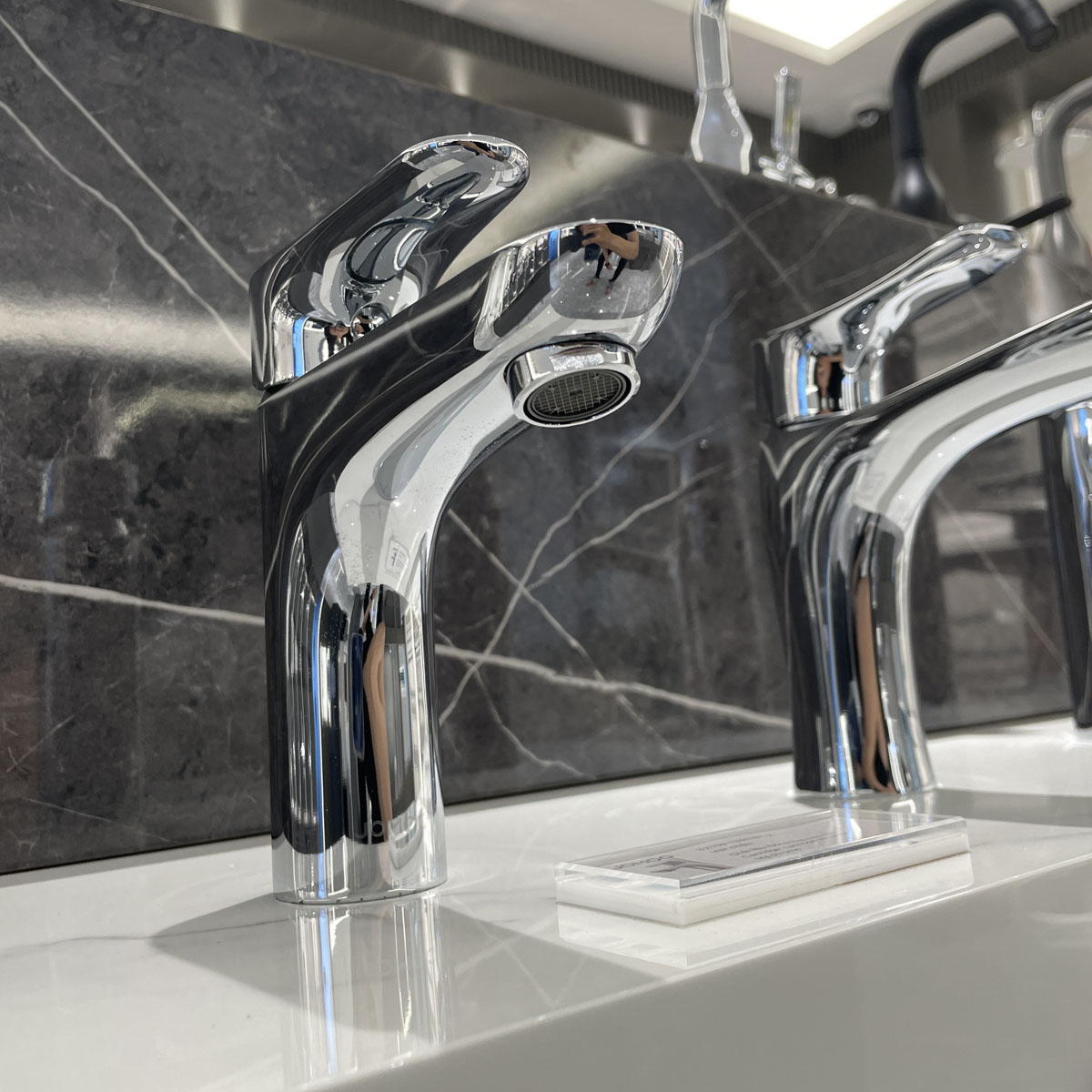 Vòi chậu lavabo nóng lạnh JOMOO 32159-139/1B1-Z