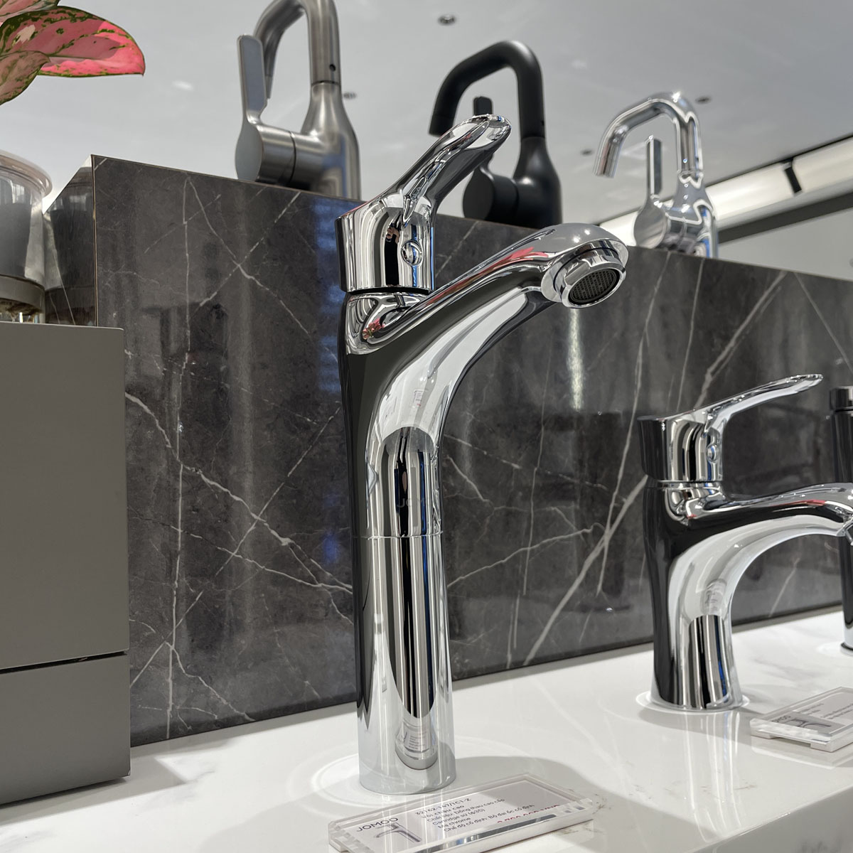 Vòi chậu lavabo nóng lạnh JOMOO 32162-147/1C1-Z