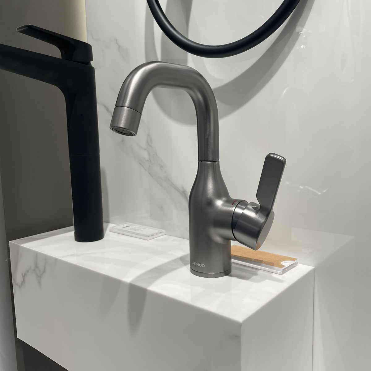 Vòi chậu lavabo nóng lạnh JOMOO 32261-123/1B-Z