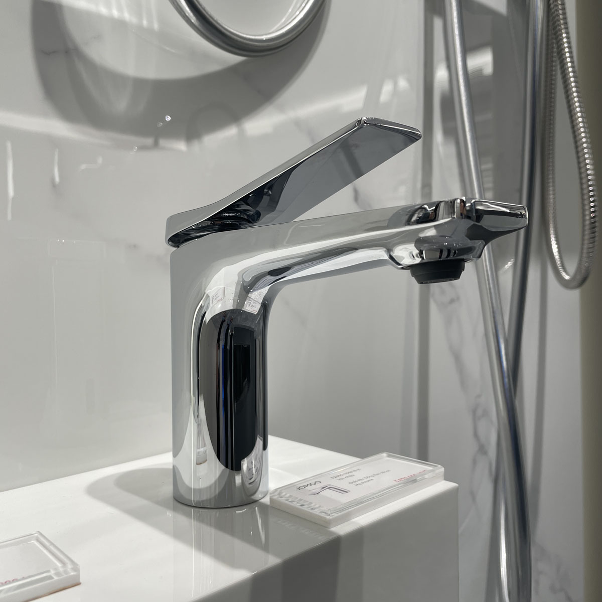 Vòi chậu lavabo nóng lạnh JOMOO 32305-456