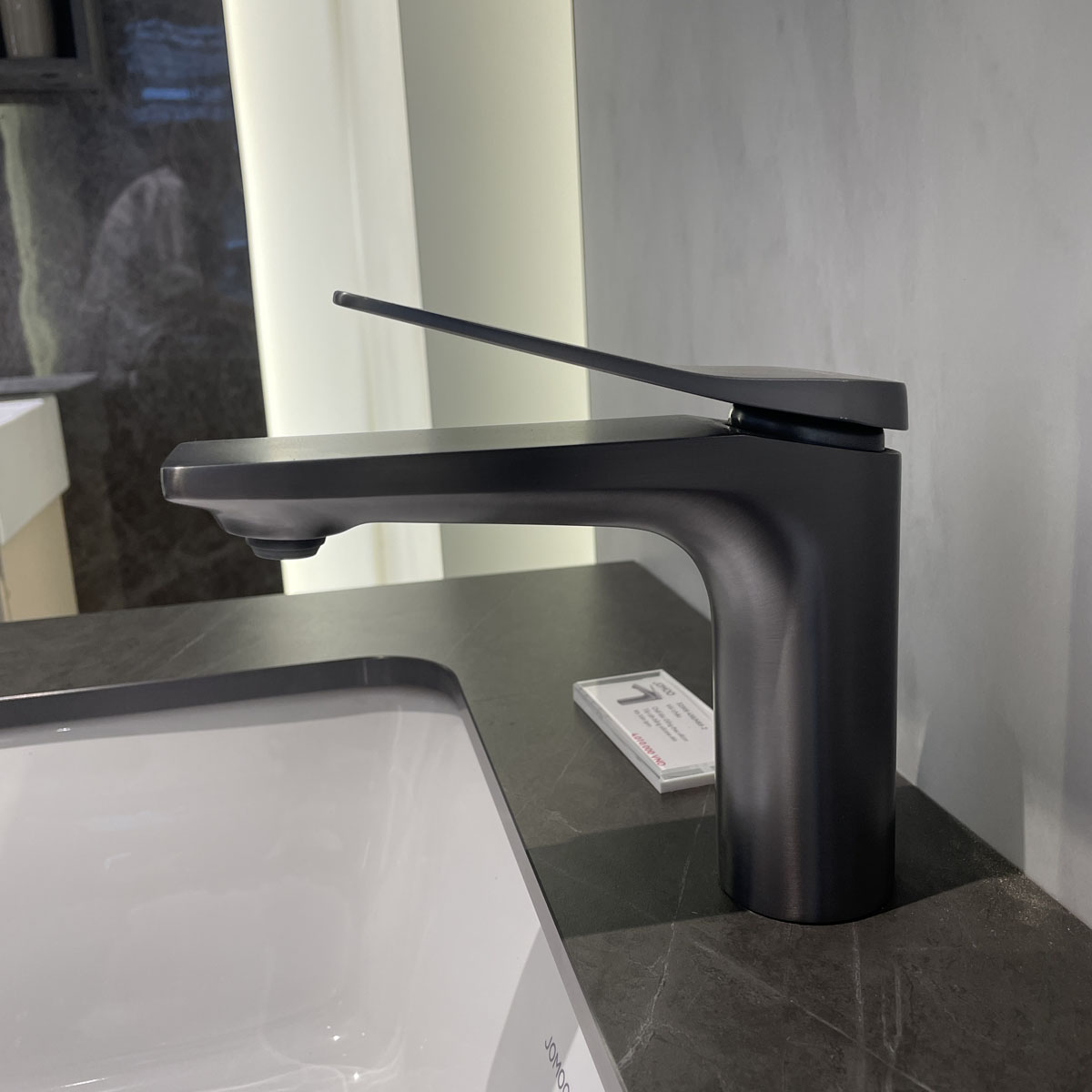 Vòi chậu lavabo nóng lạnh JOMOO 32305-456