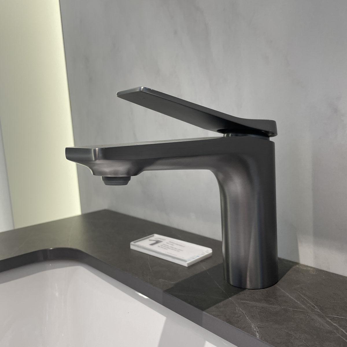 Vòi chậu lavabo nóng lạnh JOMOO 32305-456