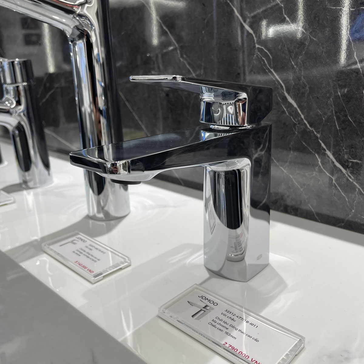 Vòi chậu lavabo nóng lạnh JOMOO 32312-477/1B-I011