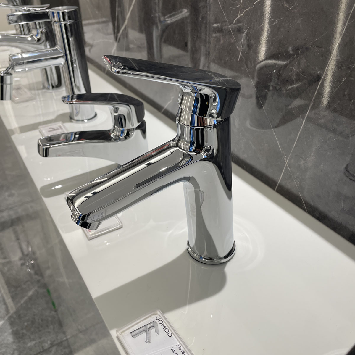 Vòi chậu lavabo nóng lạnh JOMOO 32316-473/1B-I01T