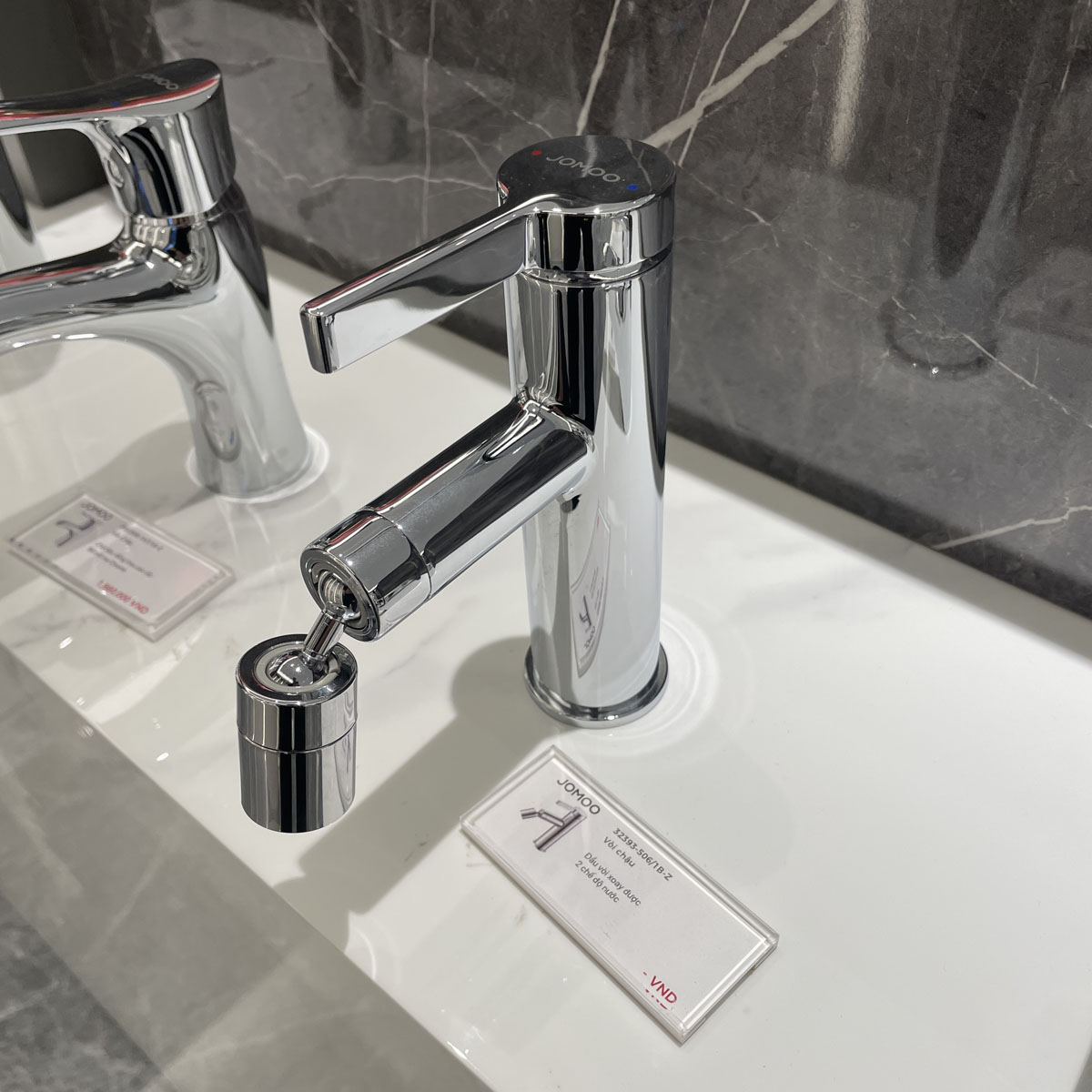 Vòi chậu lavabo nóng lạnh JOMOO 32393-506/1B-Z