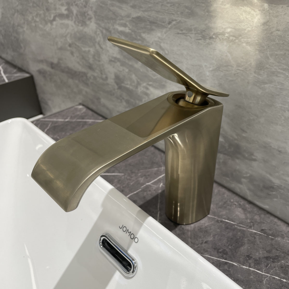 Vòi chậu lavabo nóng lạnh JOMOO 32405-673