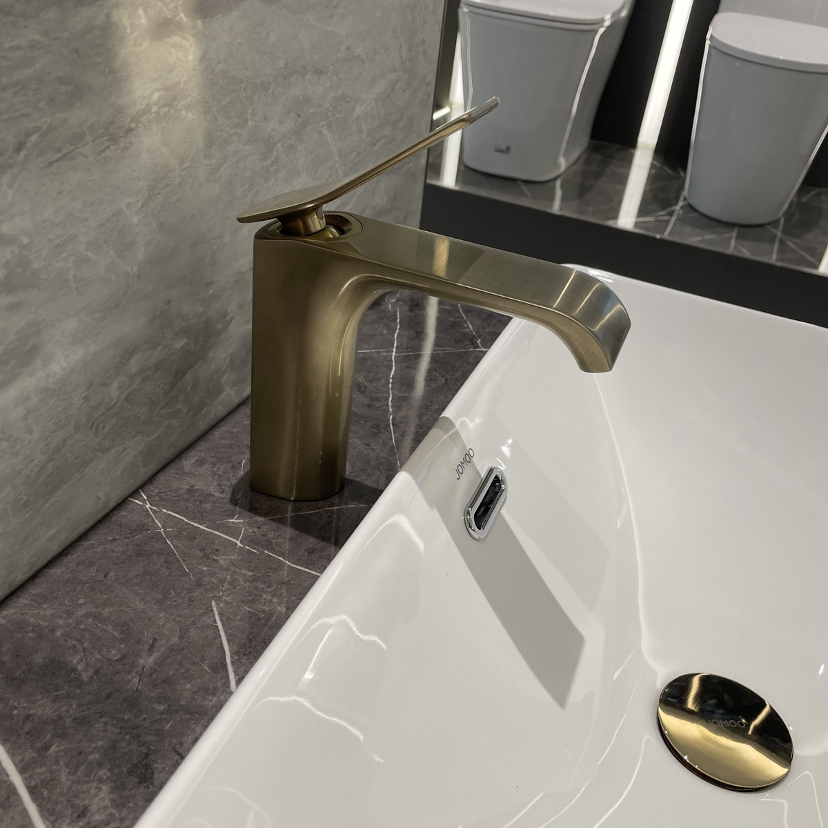 Vòi chậu lavabo nóng lạnh JOMOO 32405-673