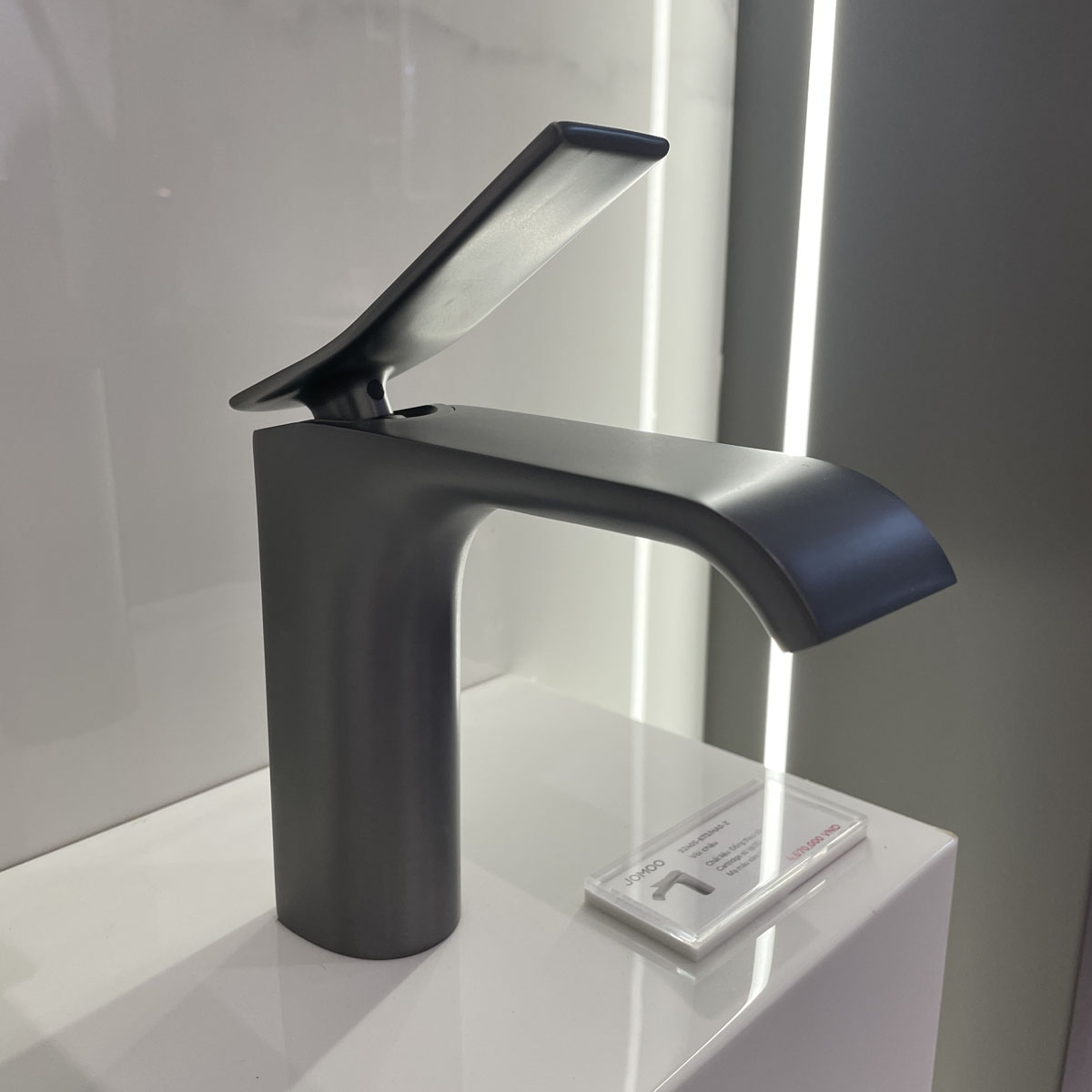 Vòi chậu lavabo nóng lạnh JOMOO 32405-673