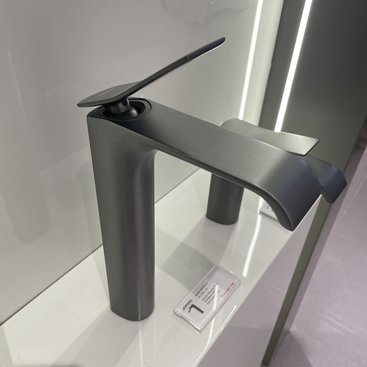 Vòi chậu lavabo nóng lạnh JOMOO 32406-673