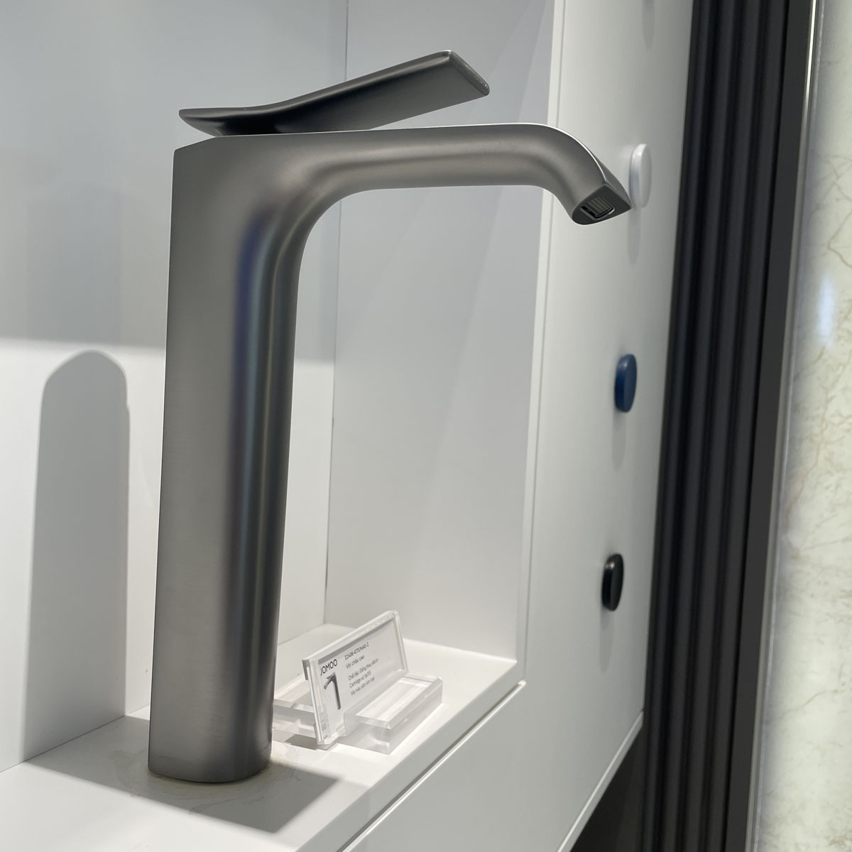 Vòi chậu lavabo nóng lạnh JOMOO 32406-673