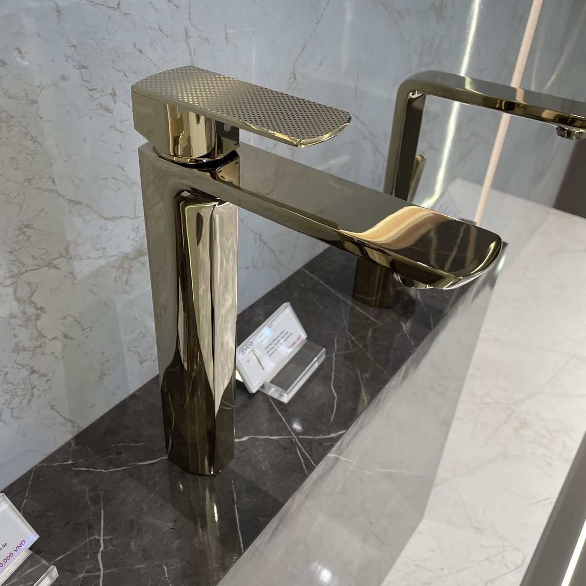 Vòi chậu lavabo nóng lạnh JOMOO 32416