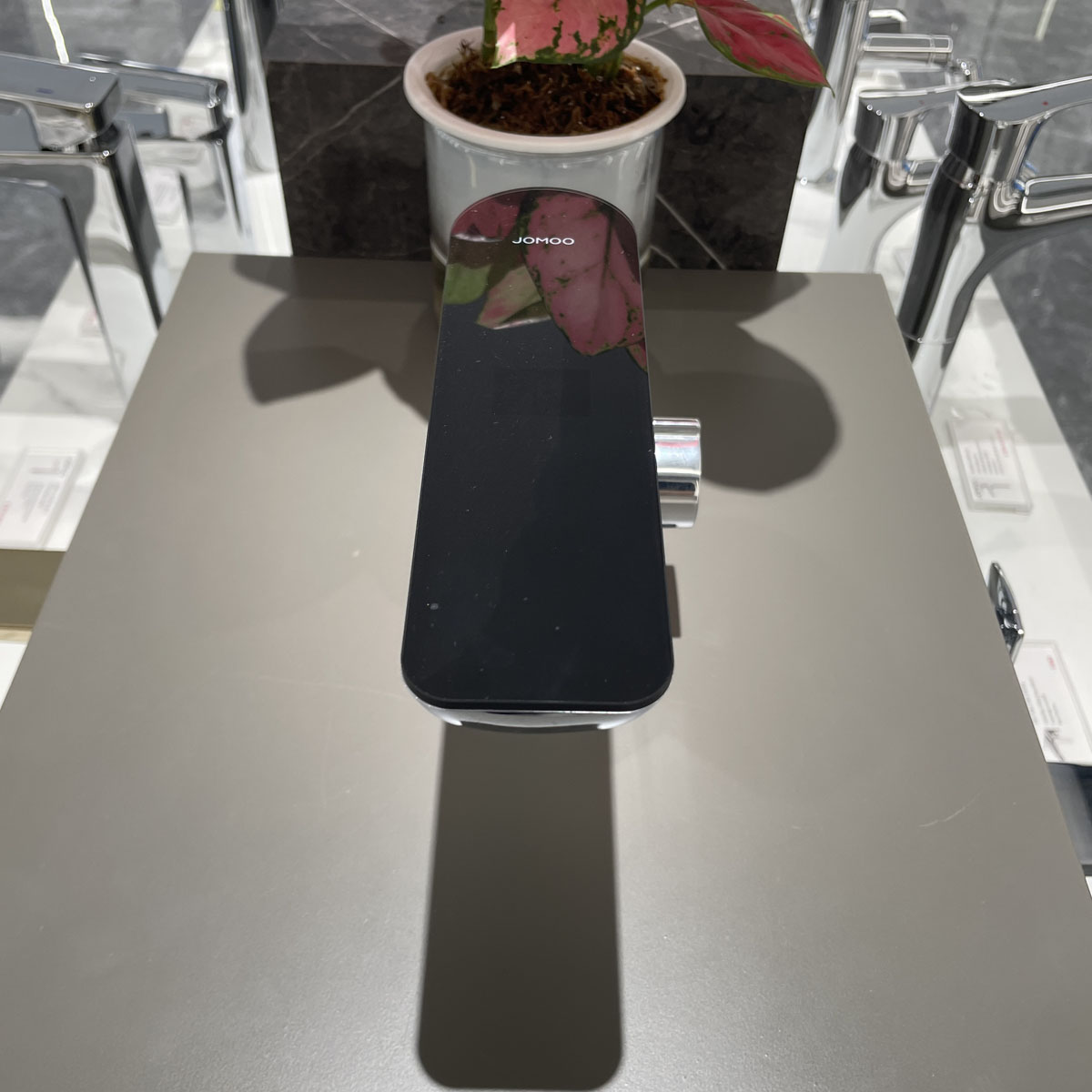 Vòi lavabo cảm ứng nhiệt độ JOMOO 32434-602/1B-Z