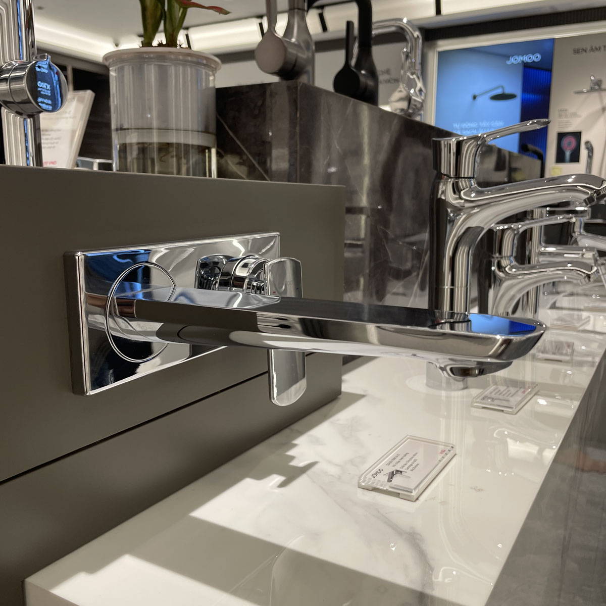 Vòi chậu lavabo nóng lạnh JOMOO 32435-718