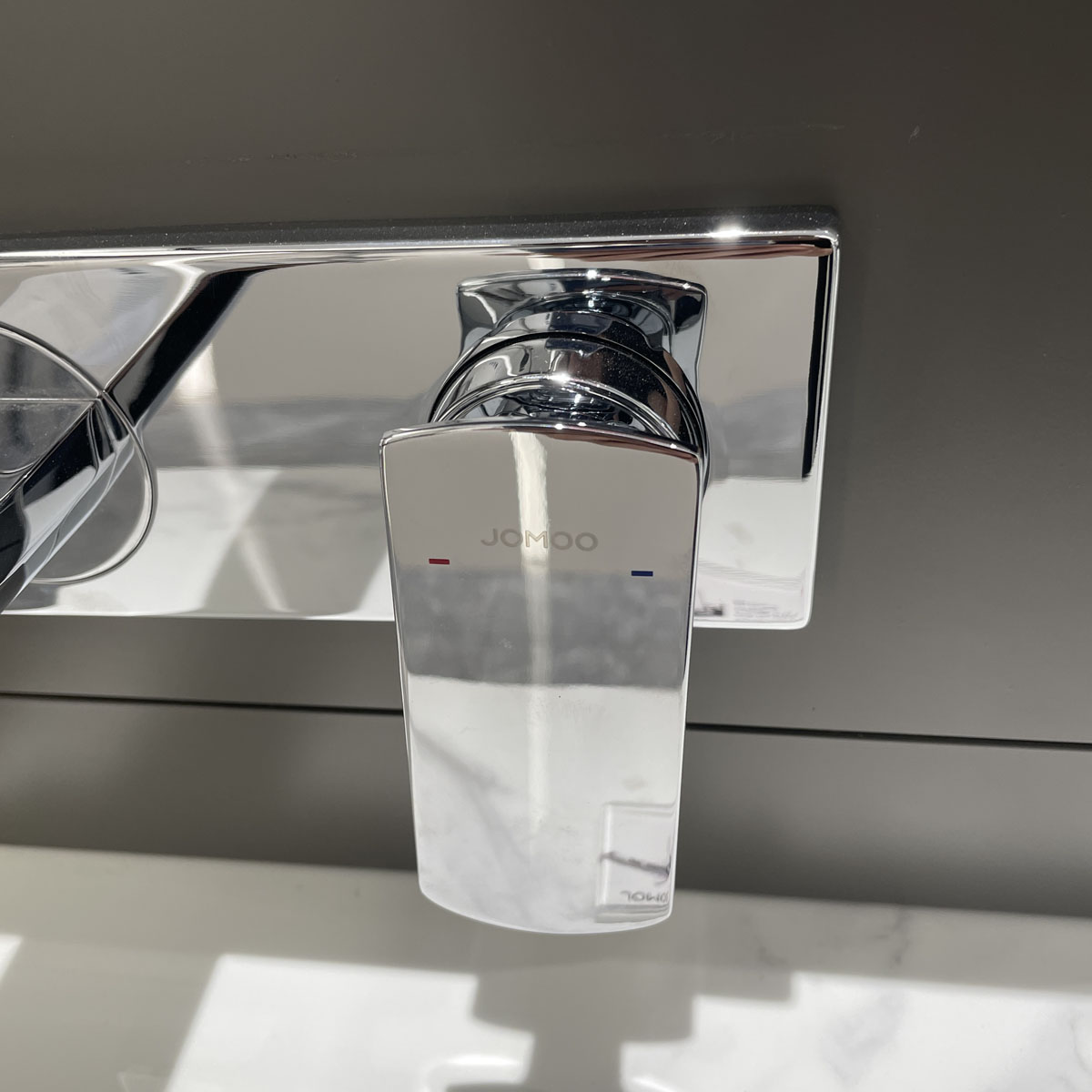 Vòi chậu lavabo nóng lạnh JOMOO 32435-718