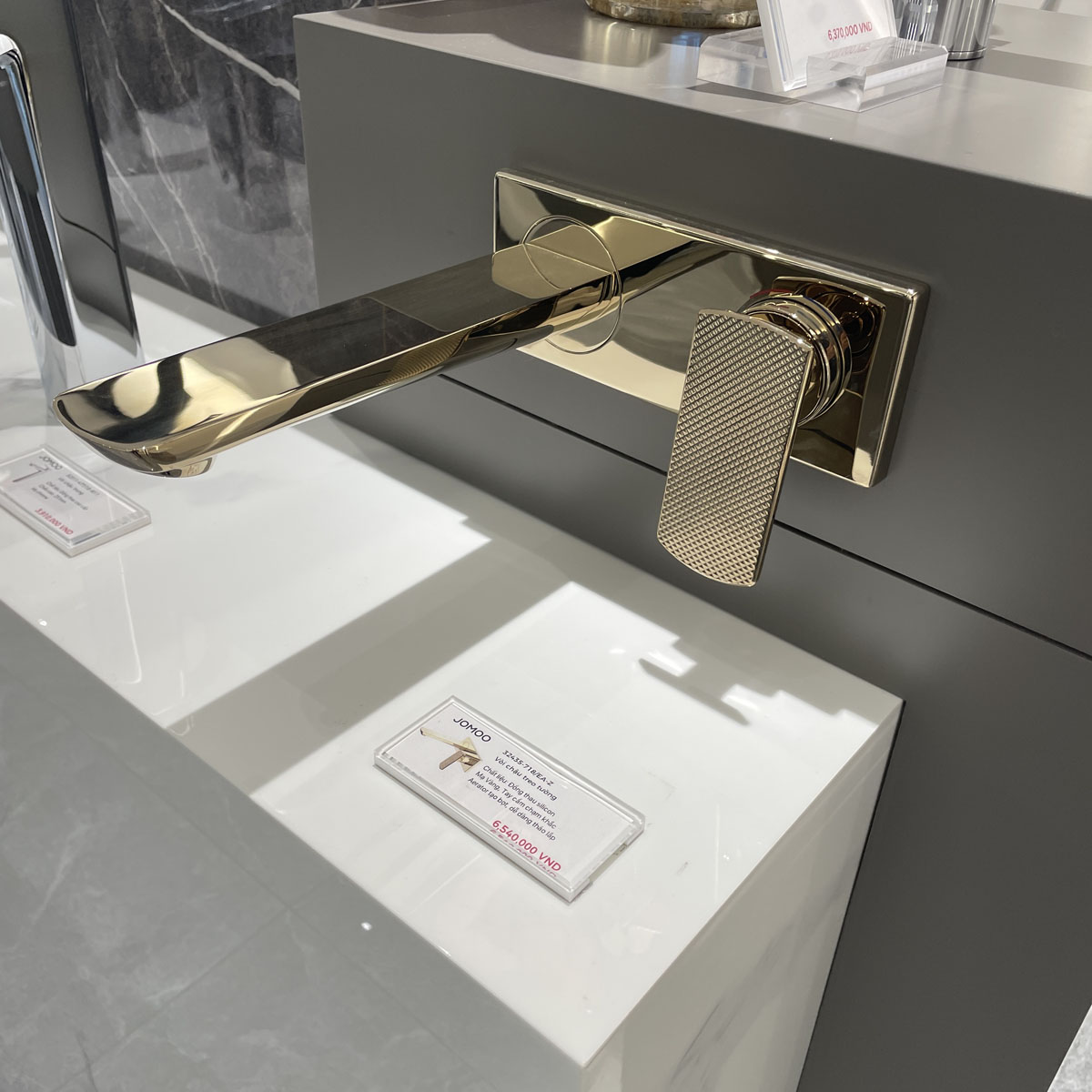 Vòi chậu lavabo nóng lạnh JOMOO 32435-718