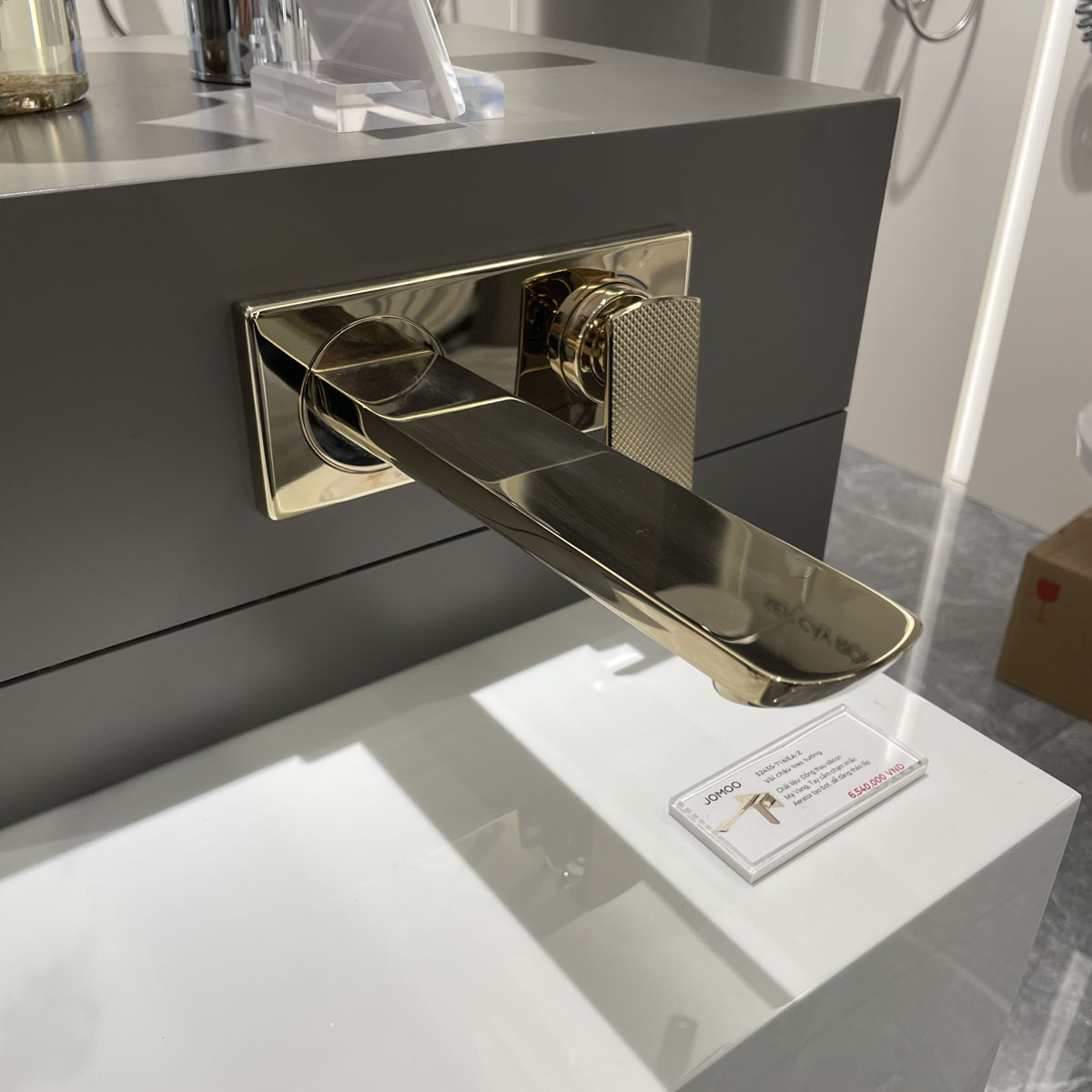 Vòi chậu lavabo nóng lạnh JOMOO 32435-718