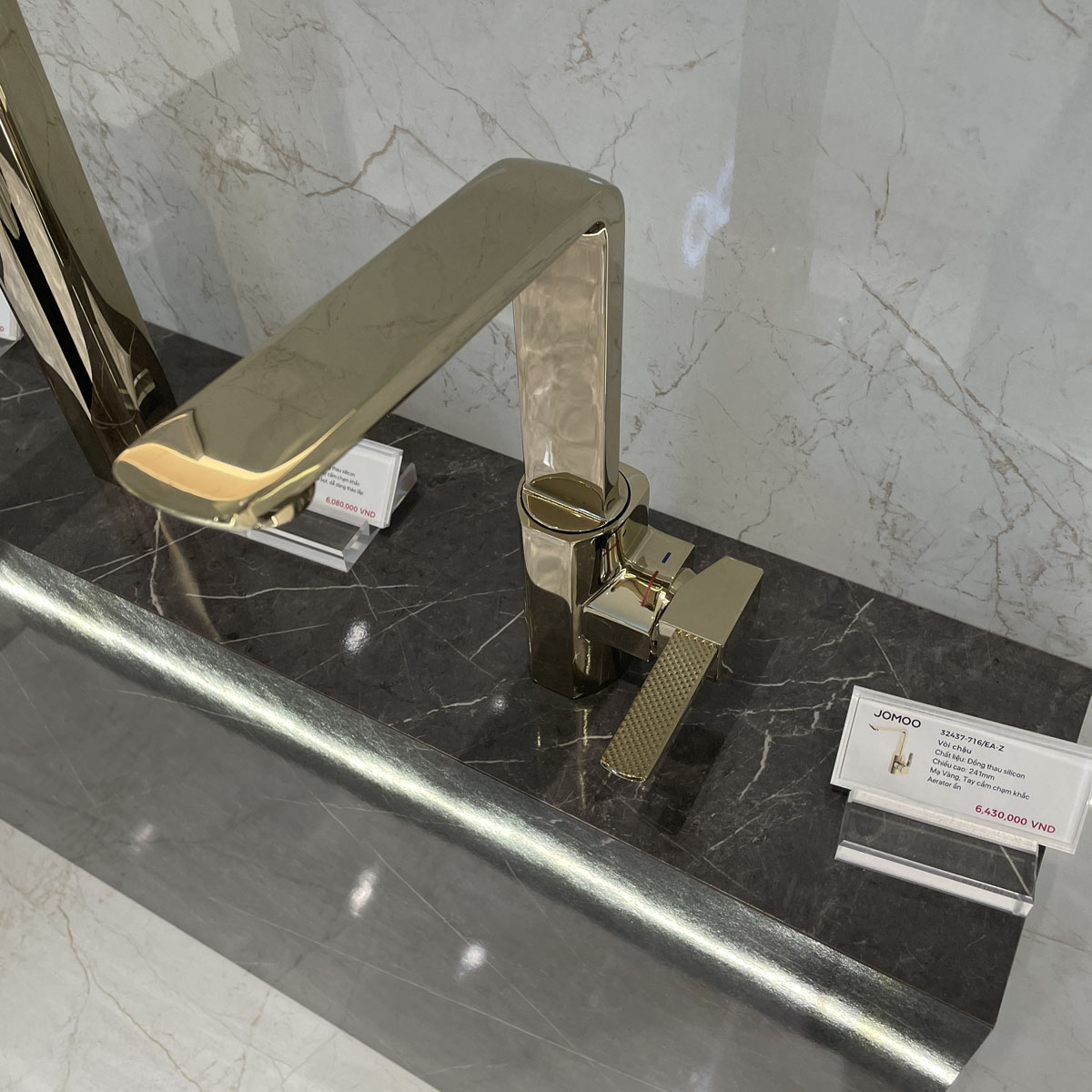 Vòi chậu lavabo nóng lạnh JOMOO 32437-716
