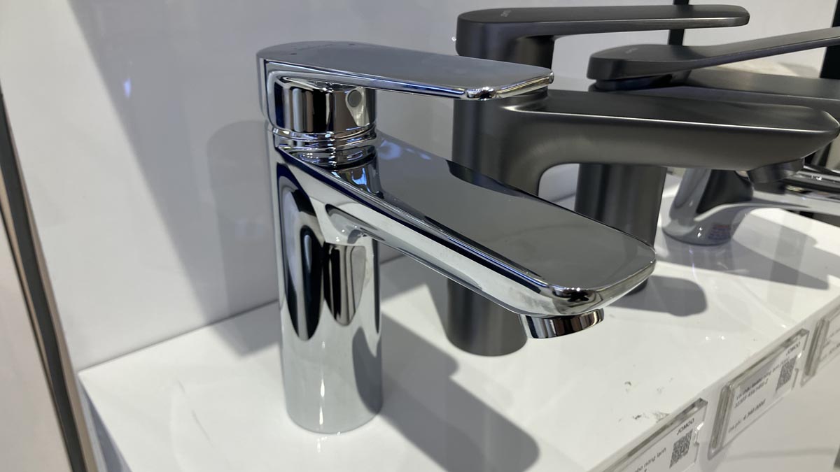 Vòi chậu lavabo nóng lạnh JOMOO 32676-739