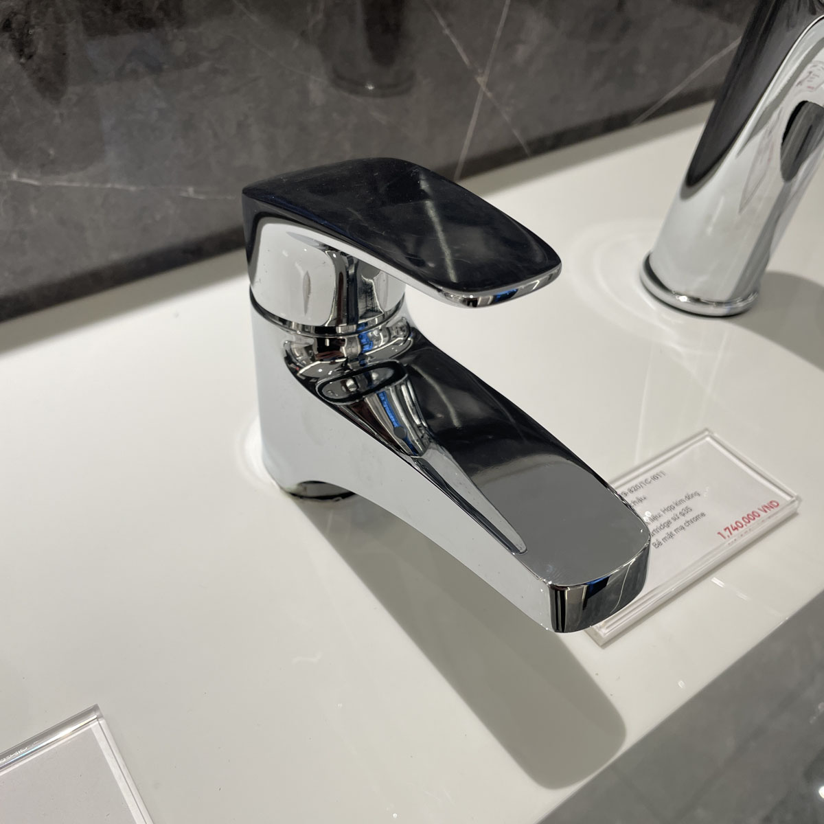 Vòi chậu lavabo nóng lạnh JOMOO 32729-820/1C-I011