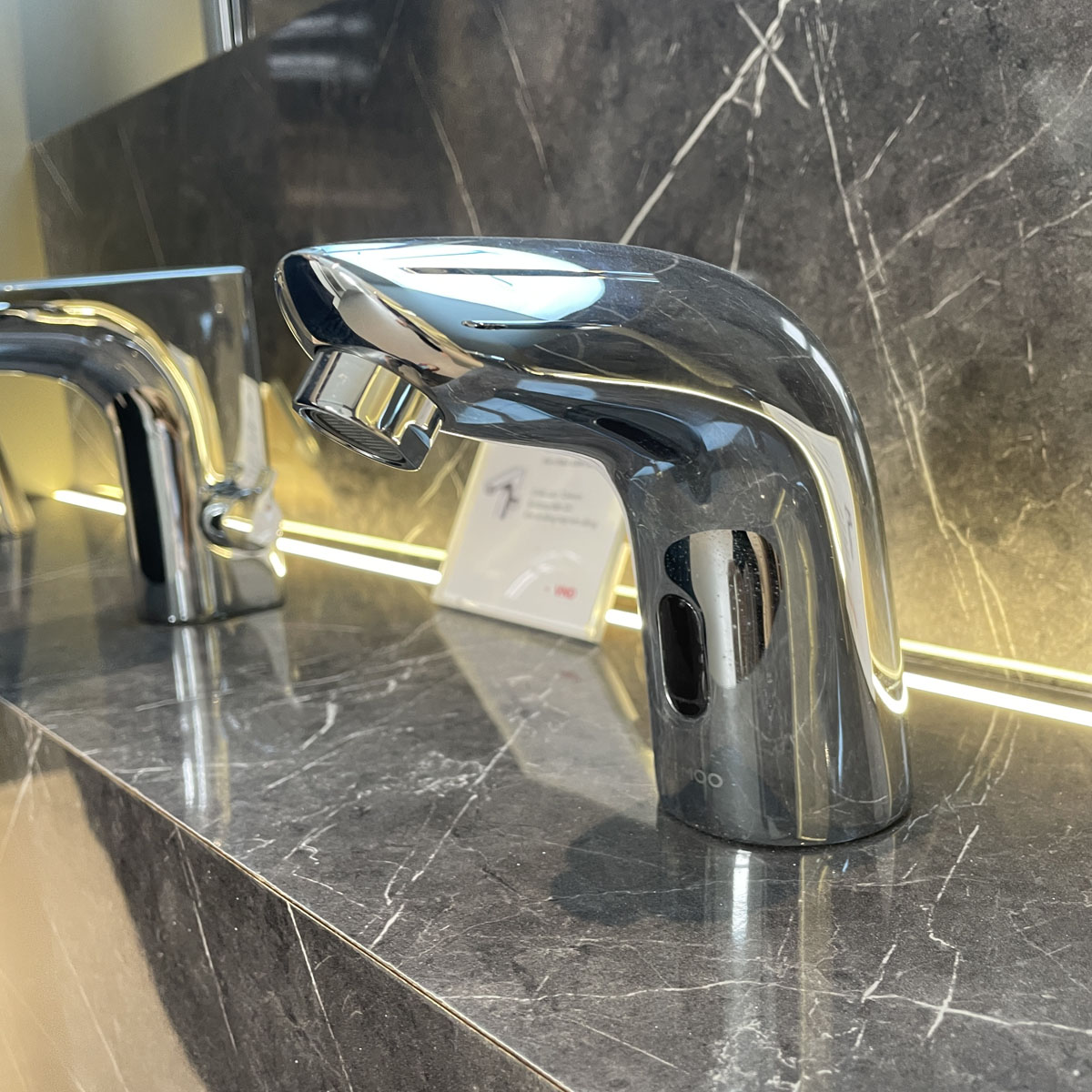 Vòi lavabo cảm ứng JOMOO 51E1170-11-CJM4