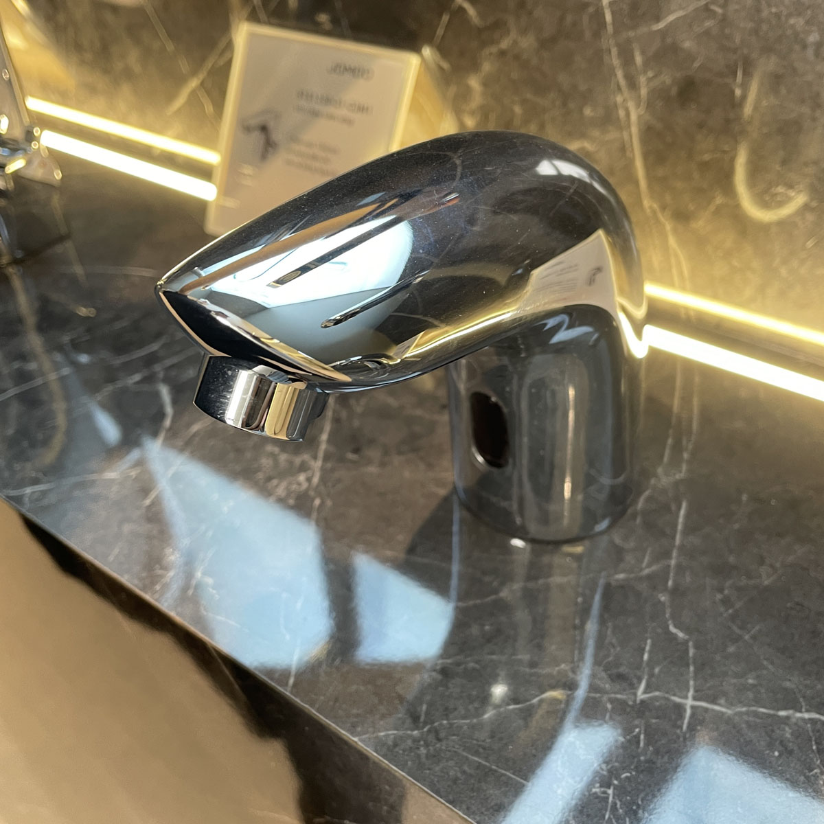 Vòi lavabo cảm ứng JOMOO 51E1170-11-CJM4