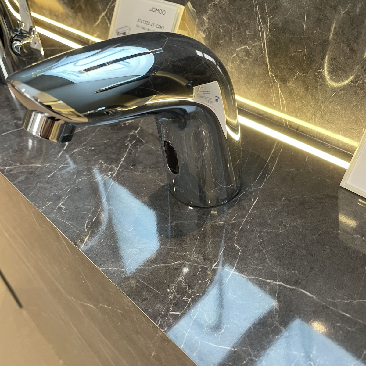 Vòi lavabo cảm ứng JOMOO 51E1170-11-CJM4