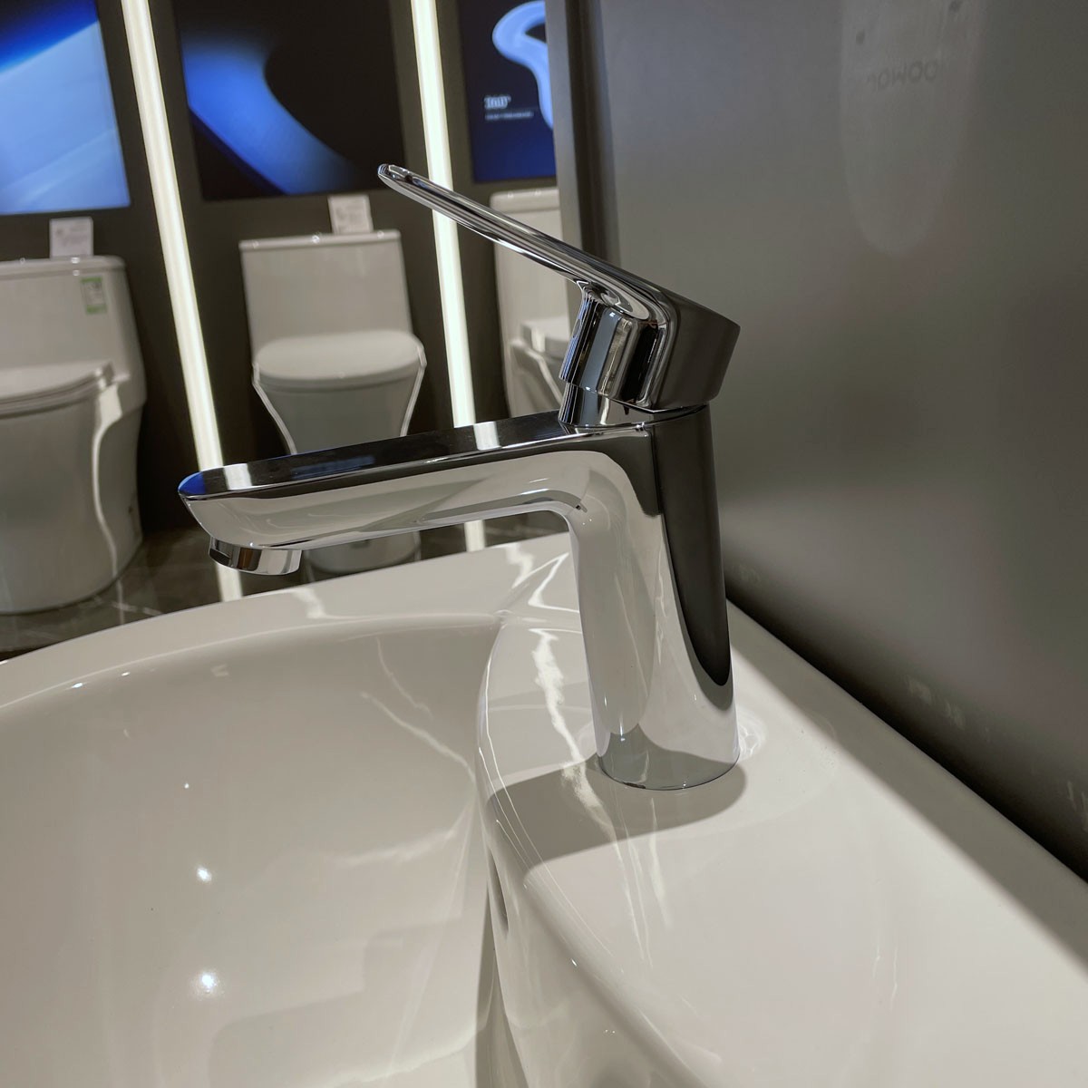 Vòi chậu lavabo nóng lạnh JOMOO P32314-484/1C-Z