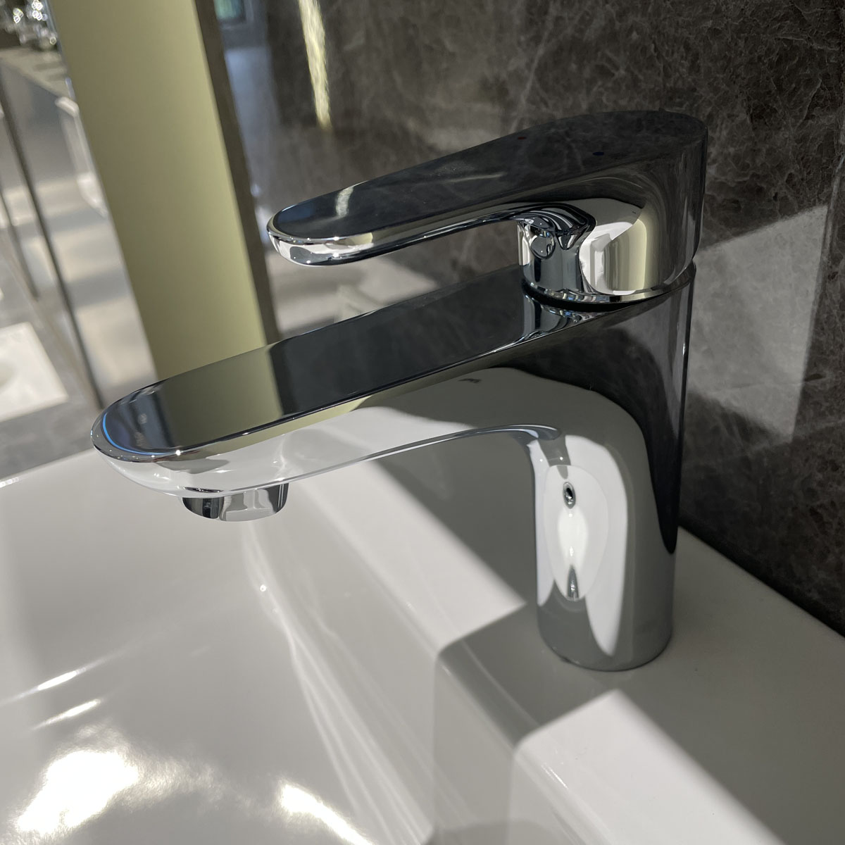 Vòi chậu lavabo nóng lạnh JOMOO P32314-484/1C-Z