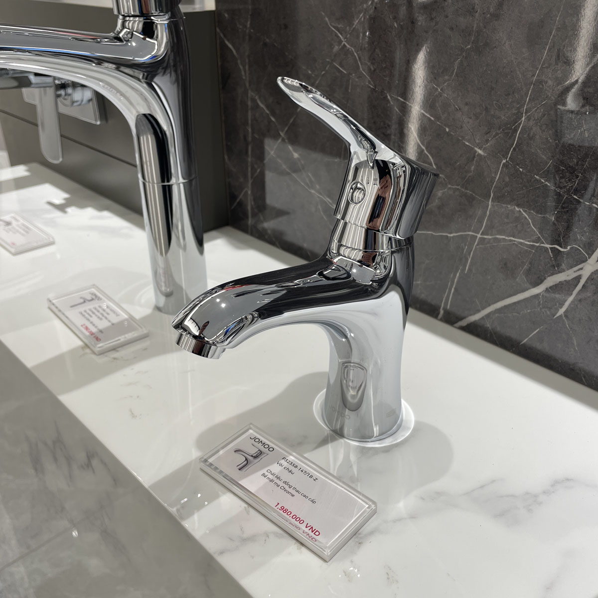 Vòi chậu lavabo nóng lạnh JOMOO P32358-147/1B-Z