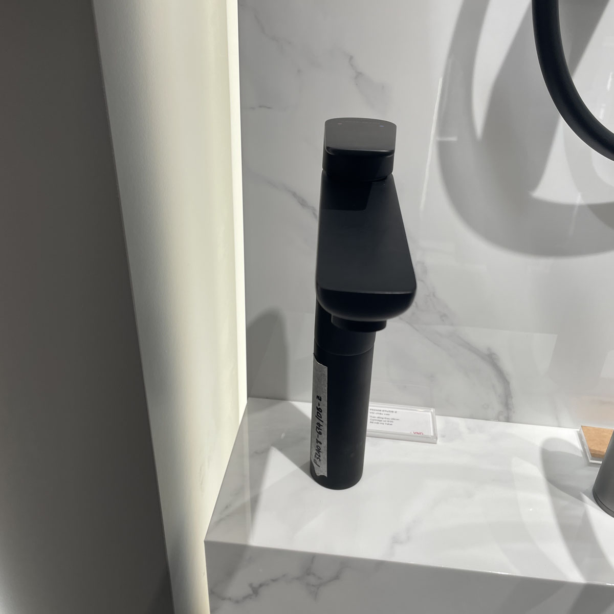 Vòi chậu lavabo nóng lạnh JOMOO P32408-674/DBC-Z