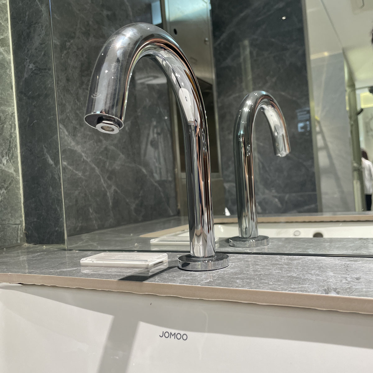 Vòi lavabo cảm ứng JOMOO P5E1011-10-CJM