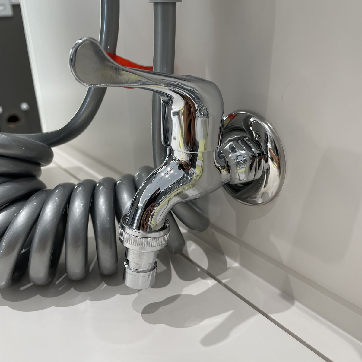 Vòi lạnh máy giặt gắn tường JOMOO 7203-238/1C1-I011