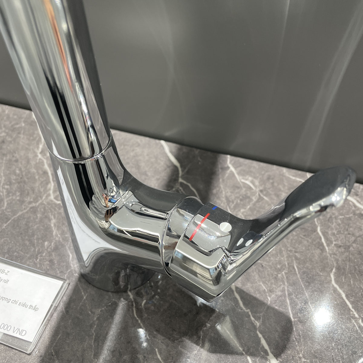 Vòi rửa chén bát nóng lạnh 2 chế độ xả JOMOO 32394-649/1B-Z