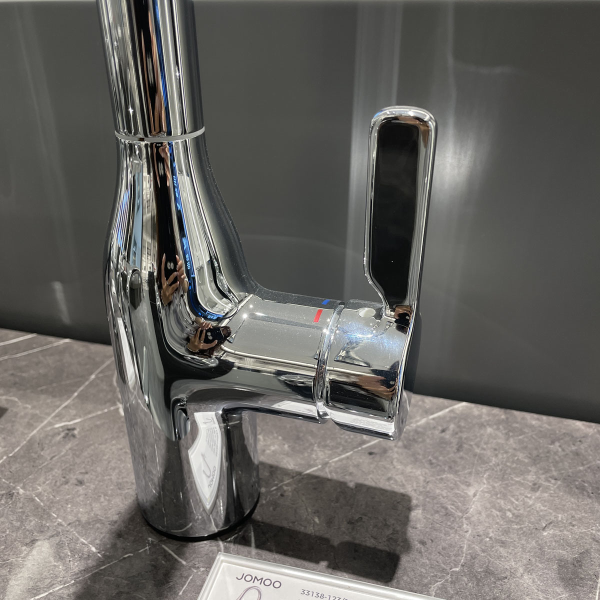 Vòi rửa chén bát nóng lạnh dây rút JOMOO 33138-123