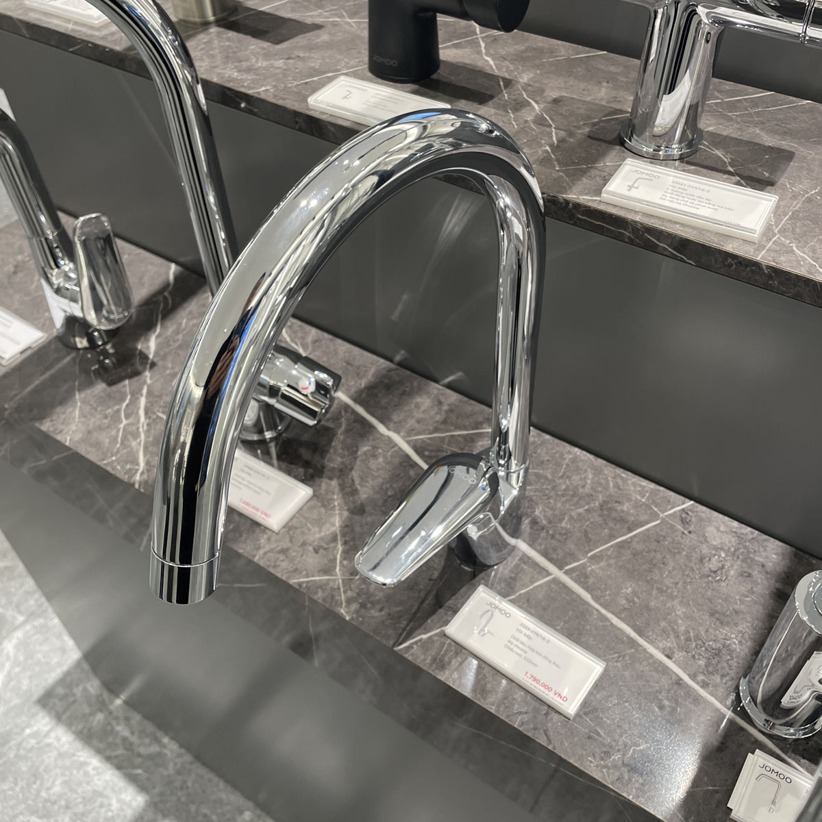 Vòi rửa chén bát nóng lạnh JOMOO 3333-476/1B-Z