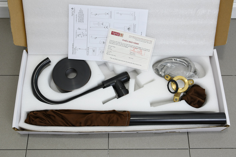 Vòi đặt sàn bằng đồng Kanly GCAH6B