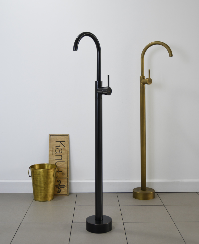 Vòi đặt sàn bằng đồng Kanly GCAH6B